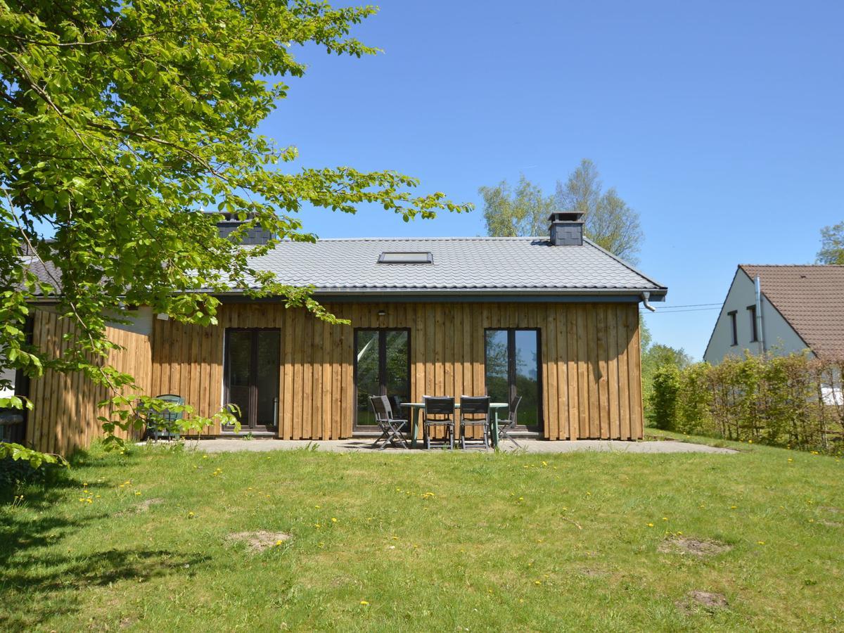 Quaint Cottage In Mont Near High Fens Nature Park มัลเมอดี ภายนอก รูปภาพ